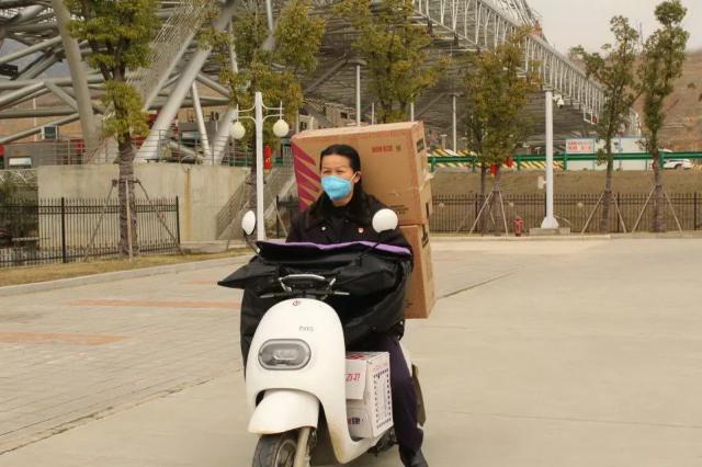 1581126543239730.jpg 勞模黨員 讓旗幟更加鮮艷  合安處 陳青.jpg